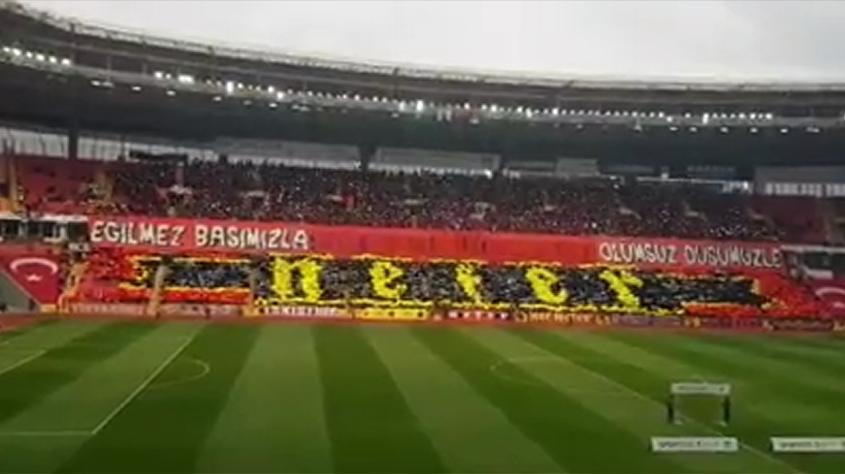 Eskişehirspor Taraftarından Muhteşem Tribün Show  